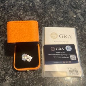 NWT - Vosali Certified Moissanite Ring - Size 7